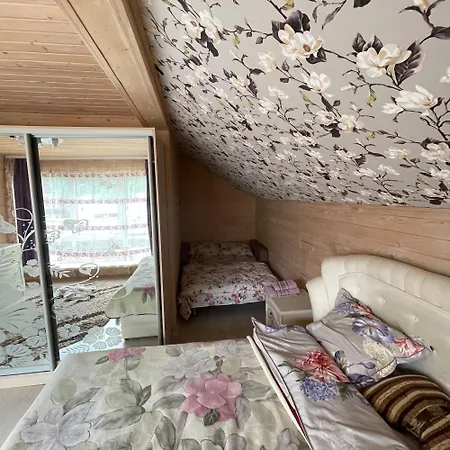 Casa de hóspedes Едем