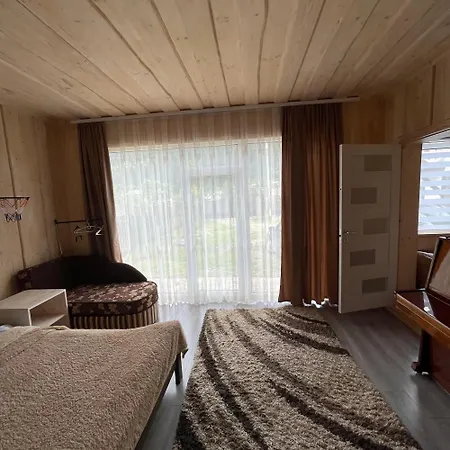 Casa de hóspedes Едем