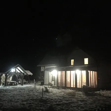 Casa de hóspedes Едем